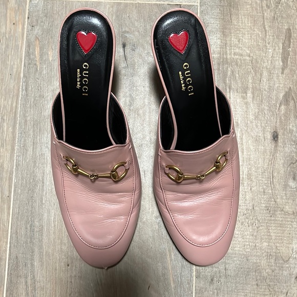 Gucci Shoes - Gucci pink mules, size 39